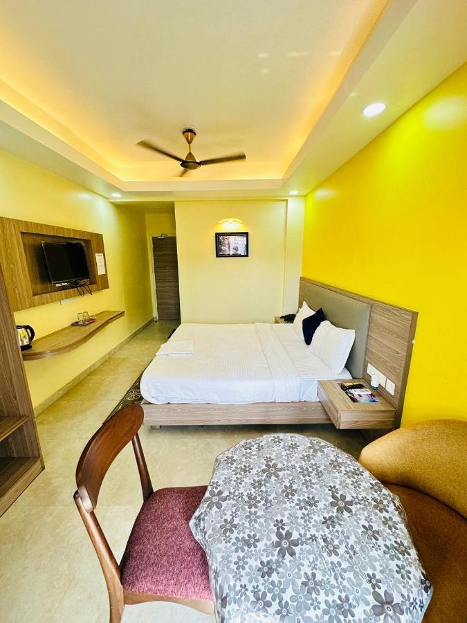 Royal Beach International Пури Экстерьер фото